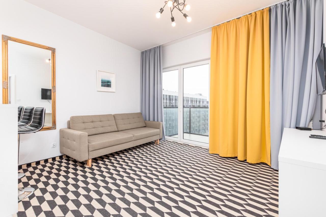 Prymasa Tysiaclecia 83A C - D By Homeprime Varsovia Exterior foto